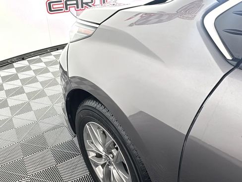 Used 2021 Toyota Sienna XLE image 28