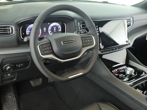 New 2026 Jeep Grand Wagoneer 4WD image 12