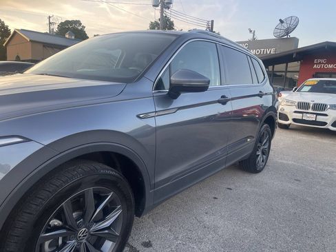 Used 2023 Volkswagen Tiguan SE FWD image 9