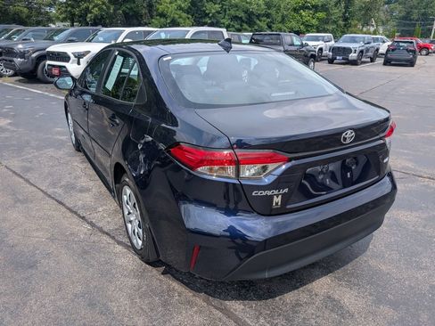 Used 2025 Toyota Corolla LE FWD image 5