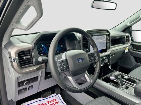 New 2025 Ford F150 Lightning XLT image 10