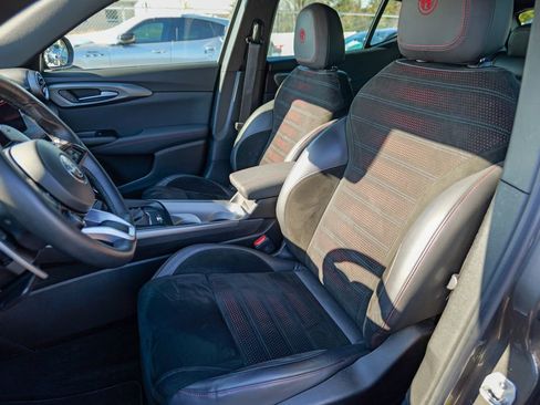 Used 2024 Alfa Romeo Tonale Veloce w/ Active Assist Package image 19