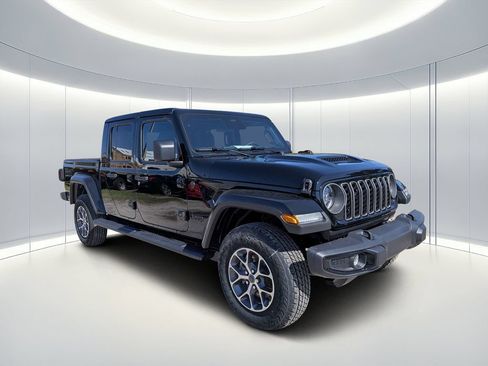 New 2026 Jeep Gladiator Sport AWD/4WD image 2