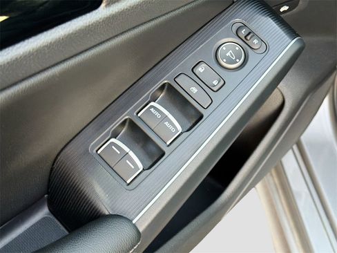 Used 2024 Honda Civic Touring image 18