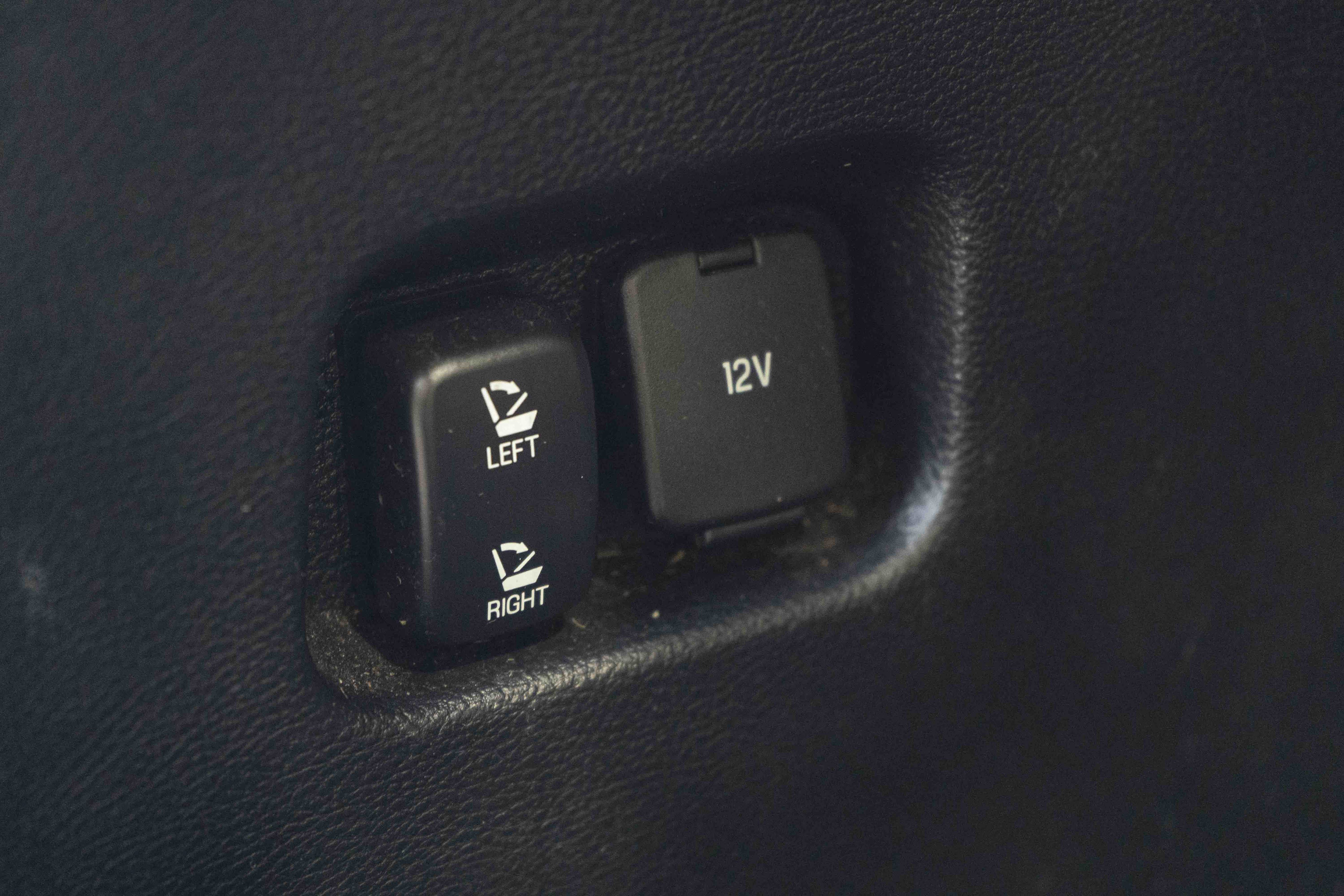 Used 2018 Ford Edge SEL FWD image 39