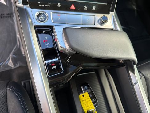 Used 2024 Audi Q8 e-tron Premium Plus w/ Premium Plus Package image 26