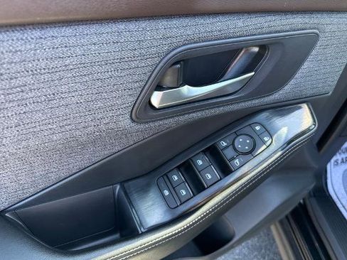 Certified 2023 Nissan Rogue SV AWD/4WD image 19