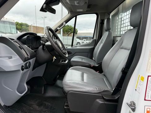 Used 2018 Ford Transit 250 138 image 18