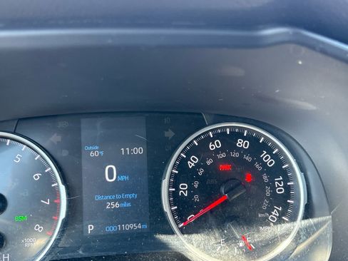 Used 2022 Toyota RAV4 XLE image 12