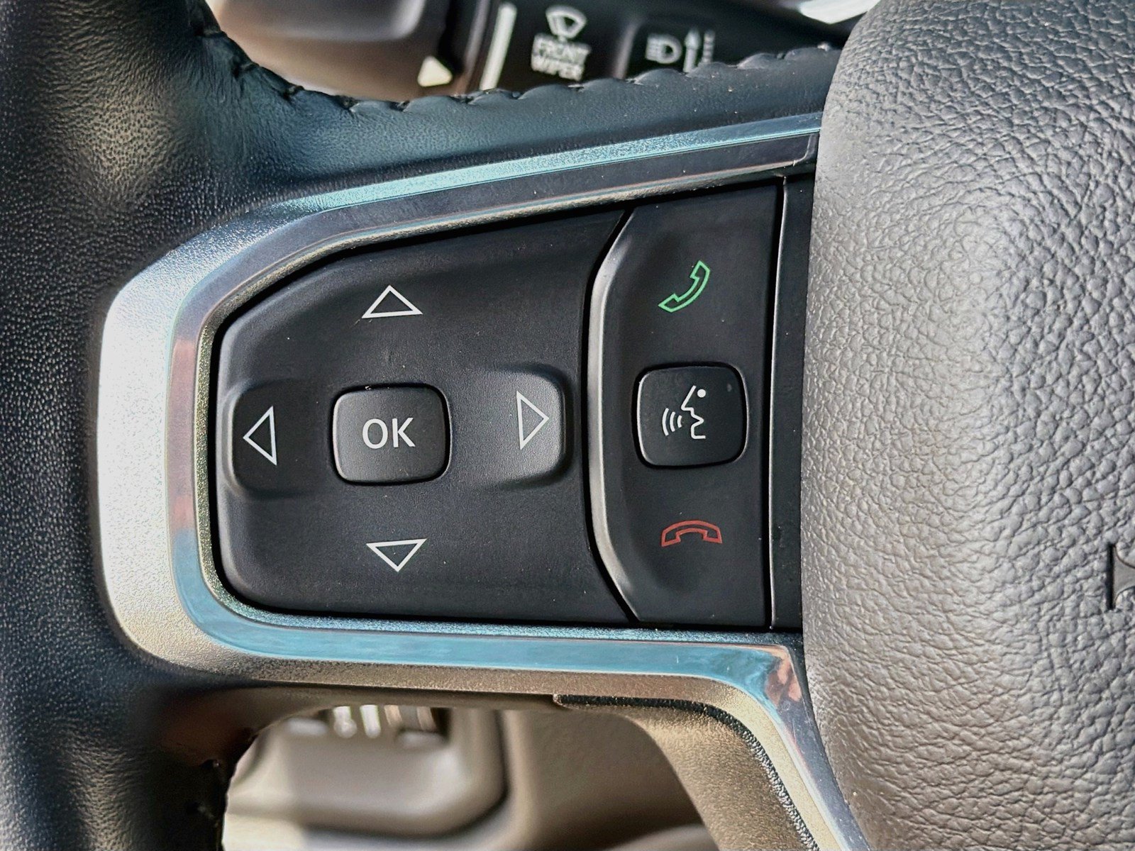 Used 2023 RAM 1500 Laramie AWD/4WD image 24