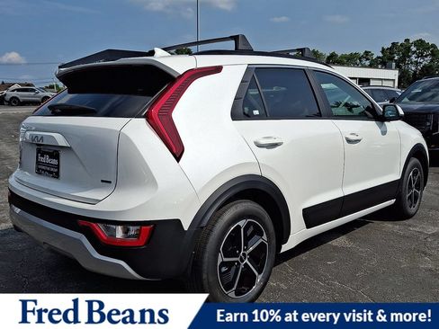 New 2026 Kia Niro LX FWD image 5