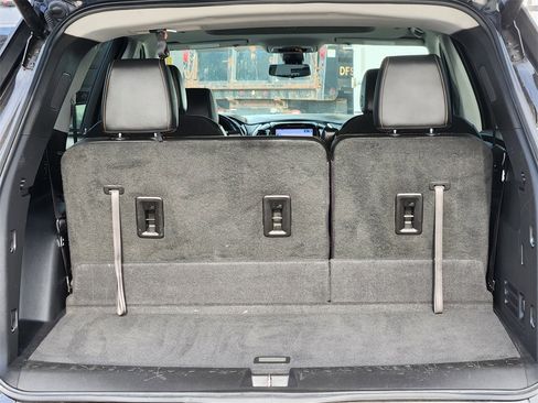 Used 2020 Chevrolet Traverse Premier w/ Redline Edition image 12