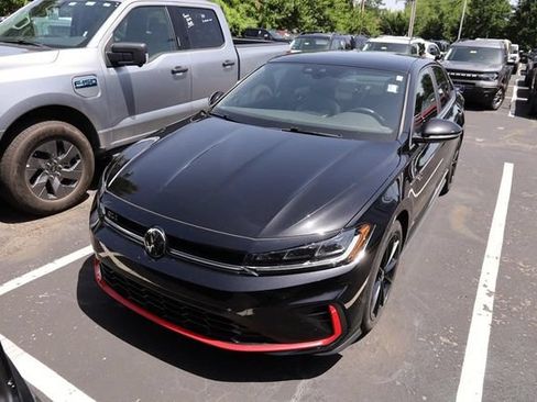 Used 2025 Volkswagen Jetta GLI Autobahn FWD image 2