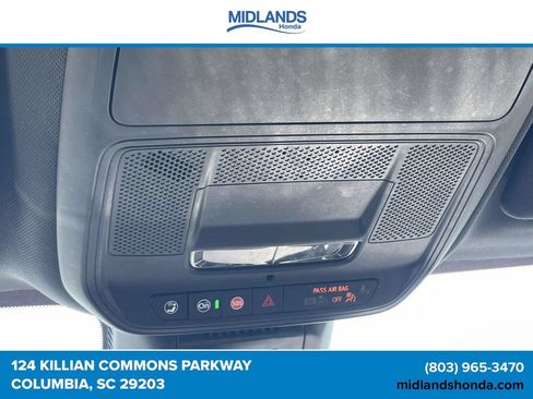 Used 2025 Chevrolet Equinox LT FWD image 29