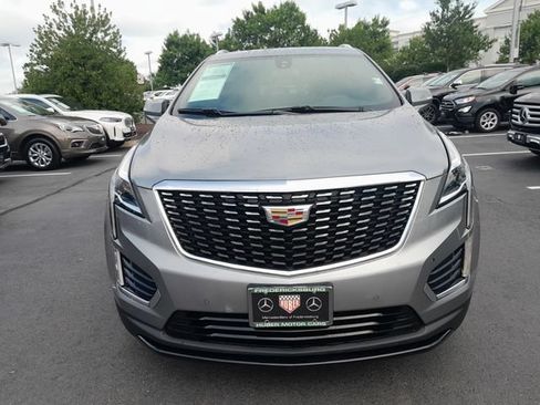 Used 2025 Cadillac XT5 Luxury FWD image 2