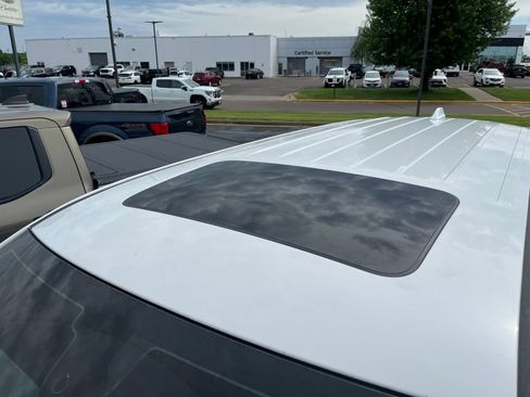 Used 2019 Dodge Durango R/T AWD/4WD image 32