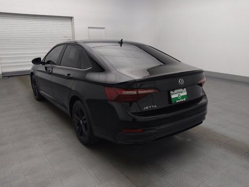 Used 2024 Volkswagen Jetta SE w/ Panoramic Sunroof Package FWD image 5