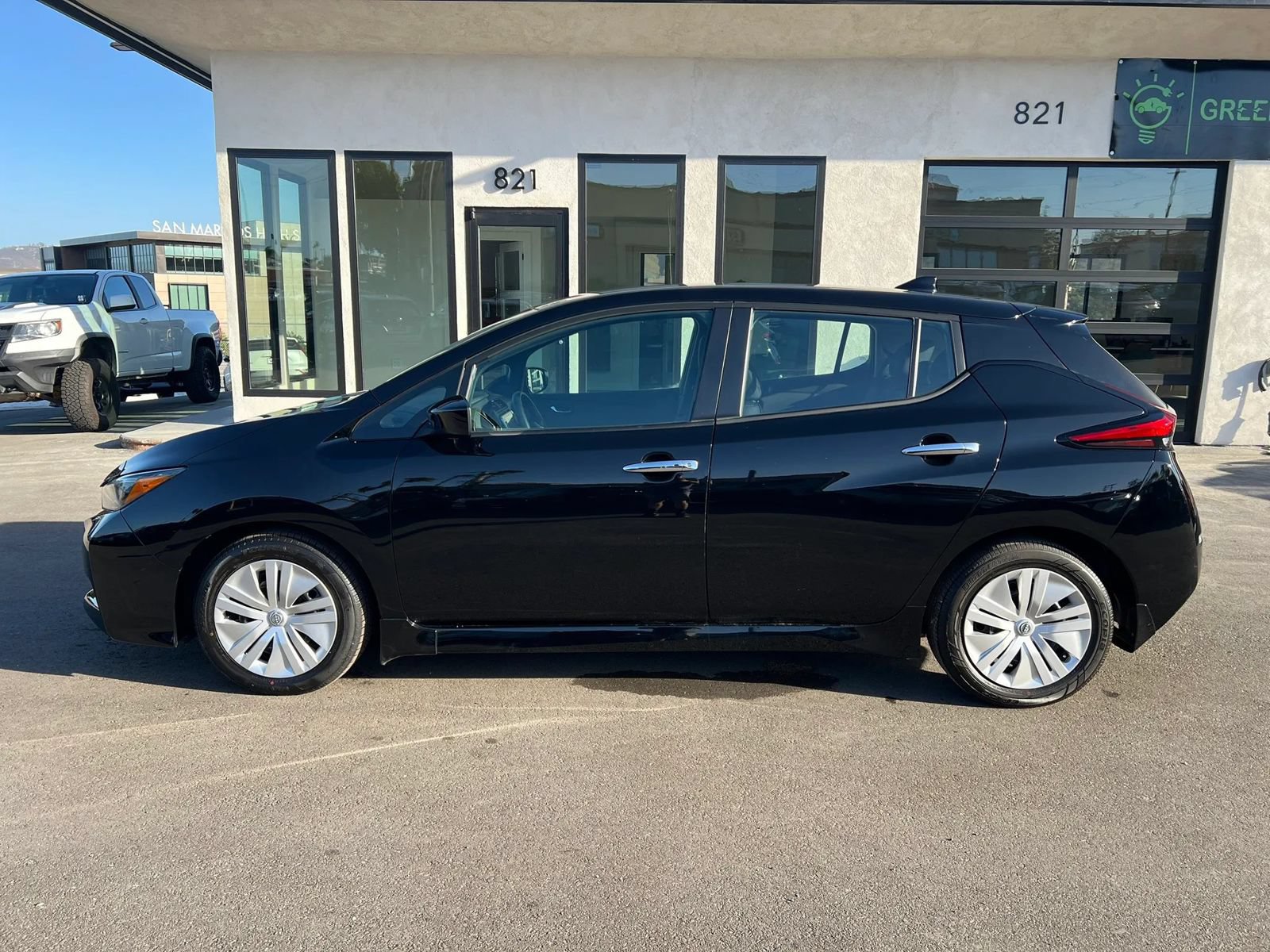 Used 2024 Nissan Leaf S FWD image 8