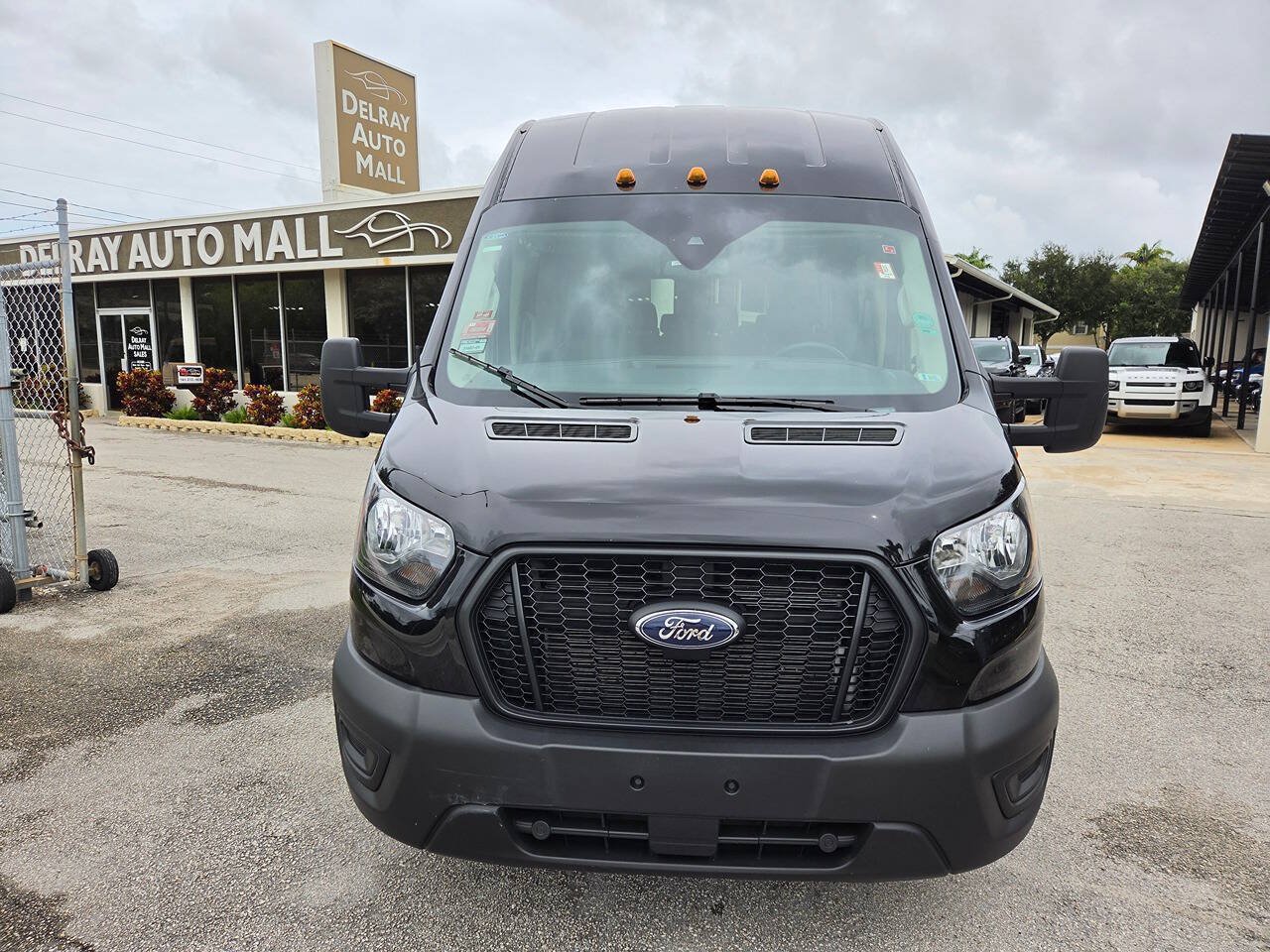 Used 2025 Ford Transit 350 XL RWD image 2