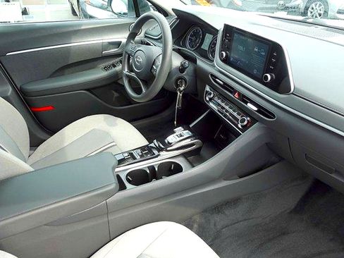 Used 2020 Hyundai Sonata SE FWD image 14