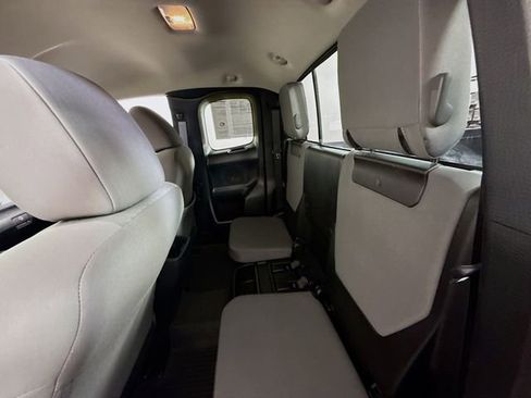 Used 2022 Toyota Tacoma SR5 image 9