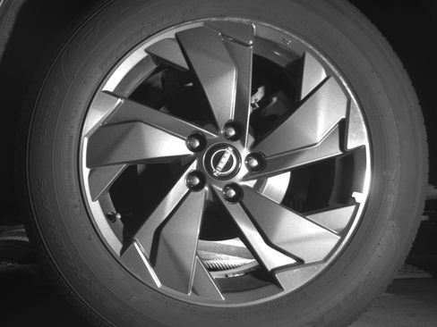 Used 2025 Nissan Rogue SV FWD image 17
