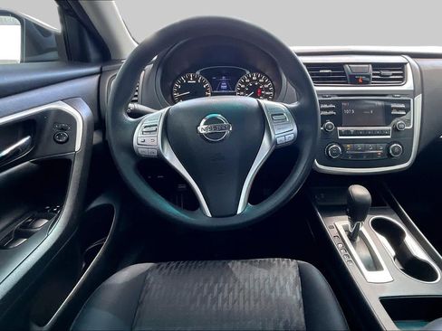 Used 2018 Nissan Altima 2.5 S w/ S Convenience Package FWD image 6