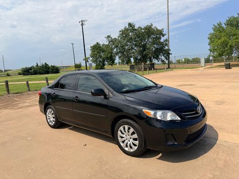 Used 2013 Toyota Corolla LE FWD image 22