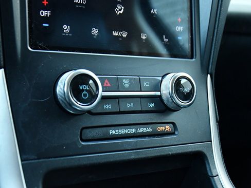 Used 2024 Ford Edge SEL w/ Convenience Package image 29