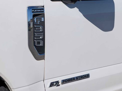 Used 2019 Ford F350 Platinum w/ Platinum Ultimate Package AWD/4WD image 11