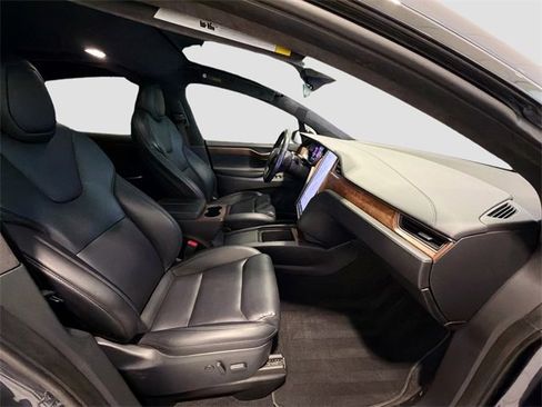 Used 2020 Tesla Model X Long Range image 22