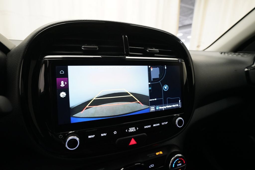 Used 2024 Kia Soul EX FWD image 19