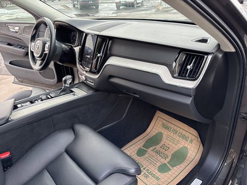 Used 2020 Volvo XC60 T5 Inscription w/ Protection Package Premier image 43