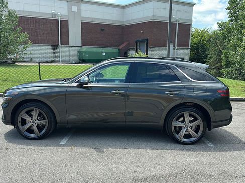 Used 2025 Genesis GV70 3.5T Sport w/ Sport Advanced Package AWD/4WD image 2