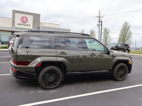 Used 2025 Hyundai Santa Fe Calligraphy image 9