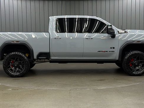 Used 2025 GMC Sierra 2500 AT4X AWD/4WD image 6