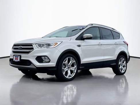 Used 2019 Ford Escape Titanium image 13