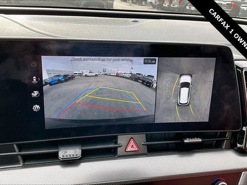 Used 2025 Kia Sportage SX image 14