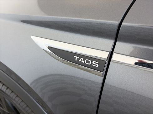 Used 2022 Volkswagen Taos SE AWD/4WD image 18