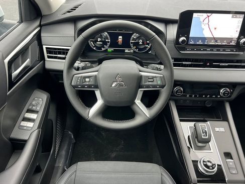 New 2025 Mitsubishi Outlander SE AWD/4WD image 15