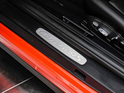 Used 2018 Porsche 911 Carrera 4S image 37