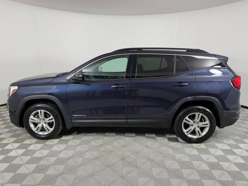 Used 2019 GMC Terrain SLE w/ Driver Convenience Package image 8