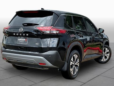 Used 2023 Nissan Rogue SV image 12