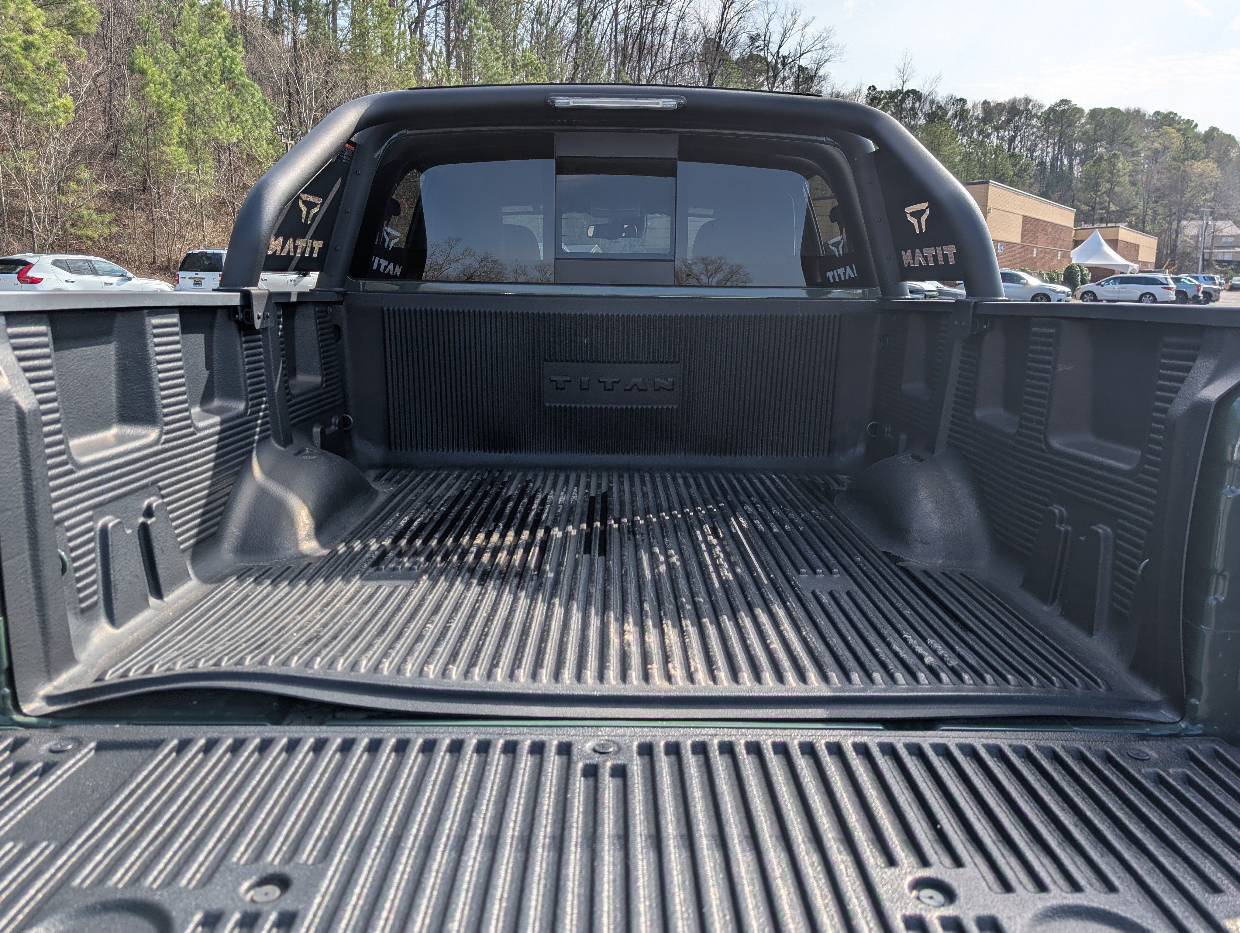Used 2024 Nissan Titan SV w/ SV Bronze Edition Package AWD/4WD image 18