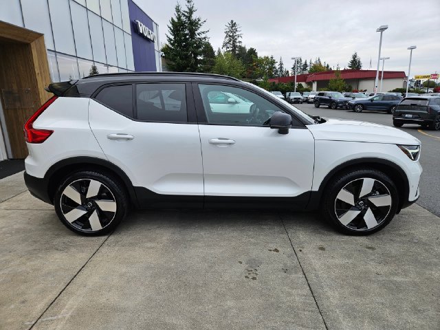 Certified 2023 Volvo XC40 Recharge Ultimate w/ Protection Package Premier AWD/4WD image 4