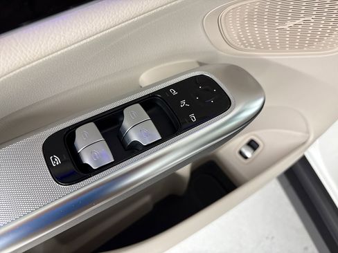 Certified 2026 Mercedes-Benz GLC 300 image 13