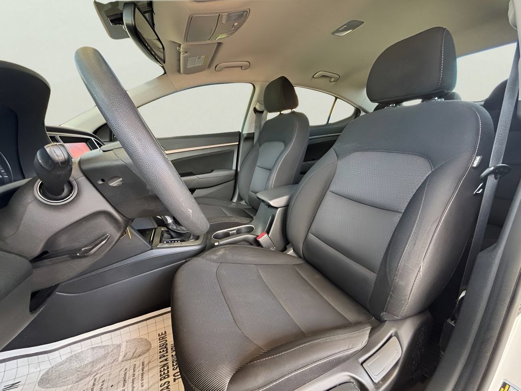 Used 2018 Hyundai Elantra SEL FWD image 31