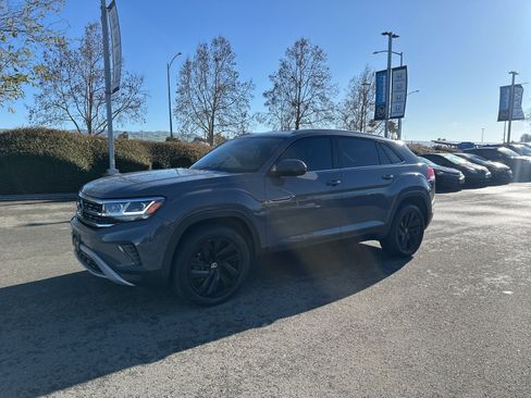 Used 2020 Volkswagen Atlas Cross Sport SE image 5