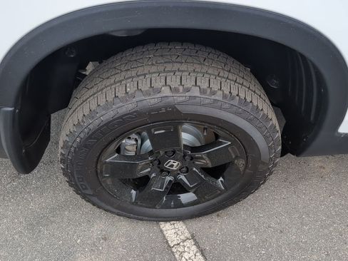 New 2026 Honda Ridgeline Black Edition image 11