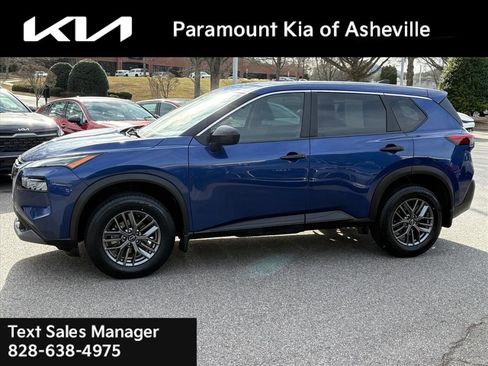 Used 2023 Nissan Rogue S image 3